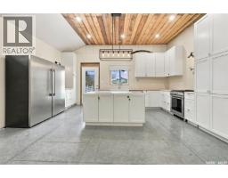 Kitchen - 204 Main Street, Rouleau, SK S0G4H0 Photo 11