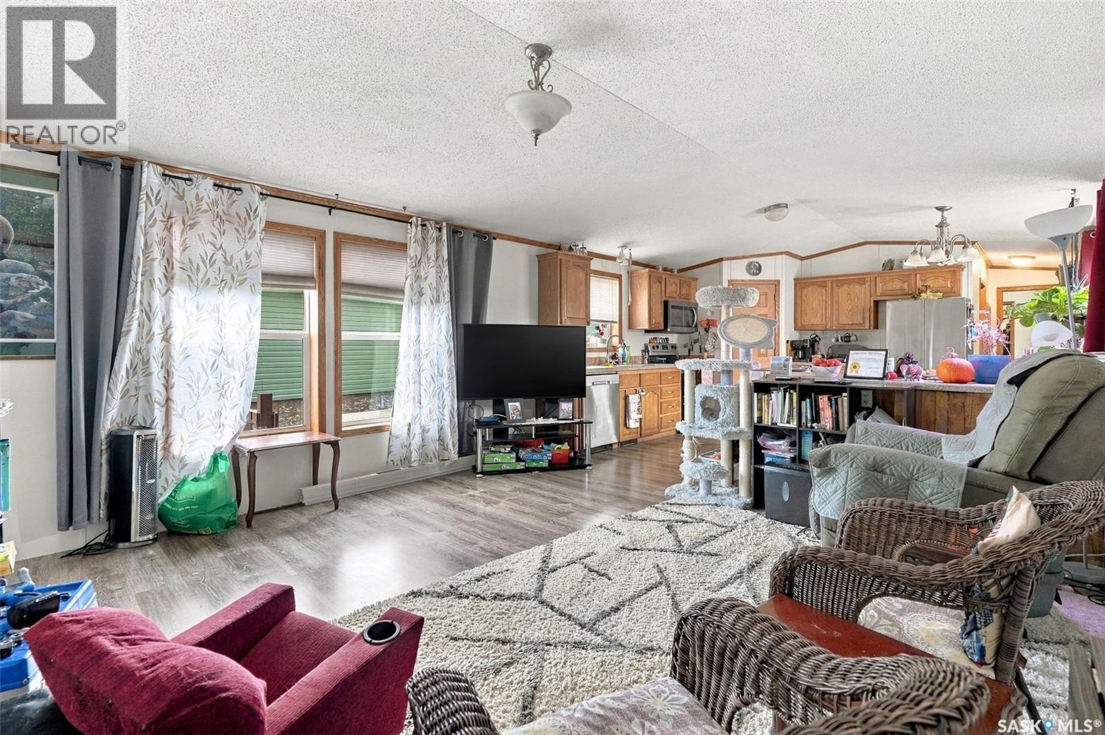 305 5th AVENUE, Caronport — photo 11