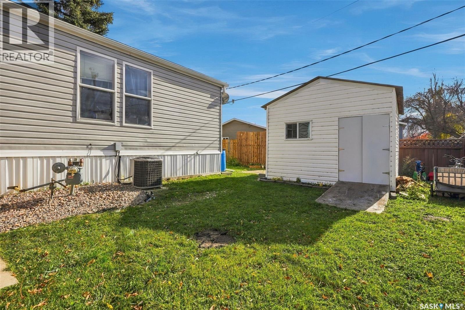 305 5th AVENUE, Caronport — photo 25