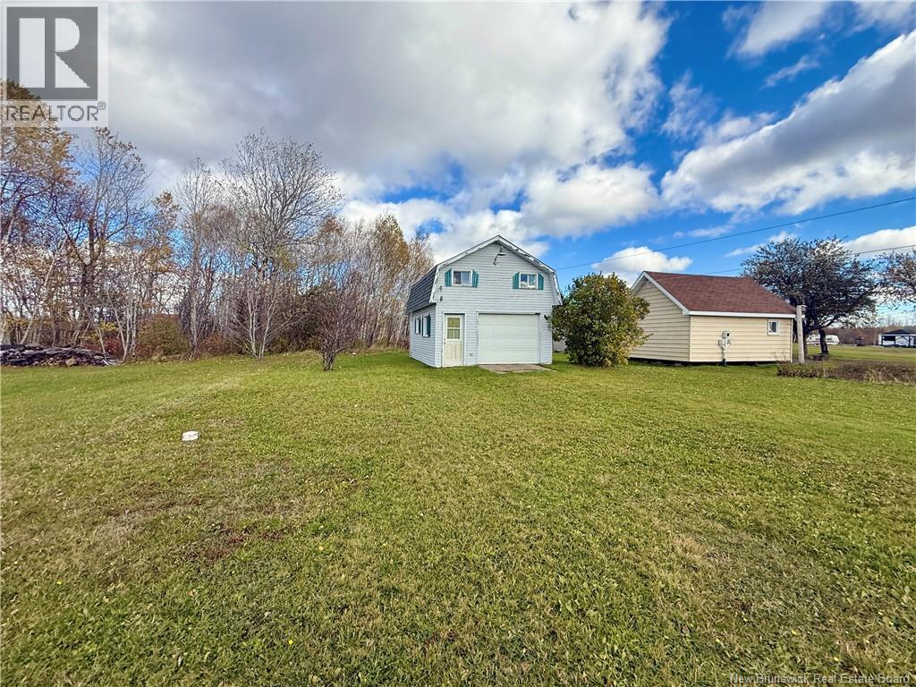 1552 Route 135 photo 4