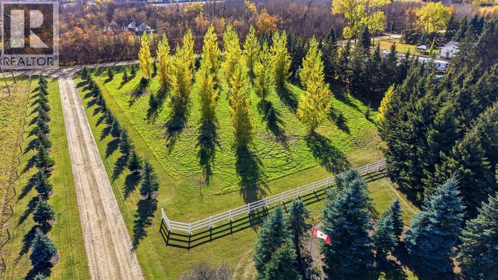 Listing photo – 255054 Township Road 432, Rural Ponoka County