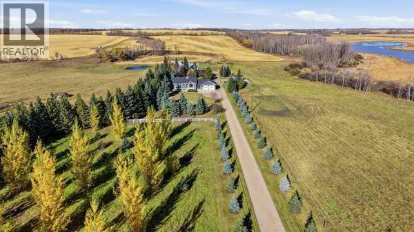 Listing photo – 255054 Township Road 432, Rural Ponoka County