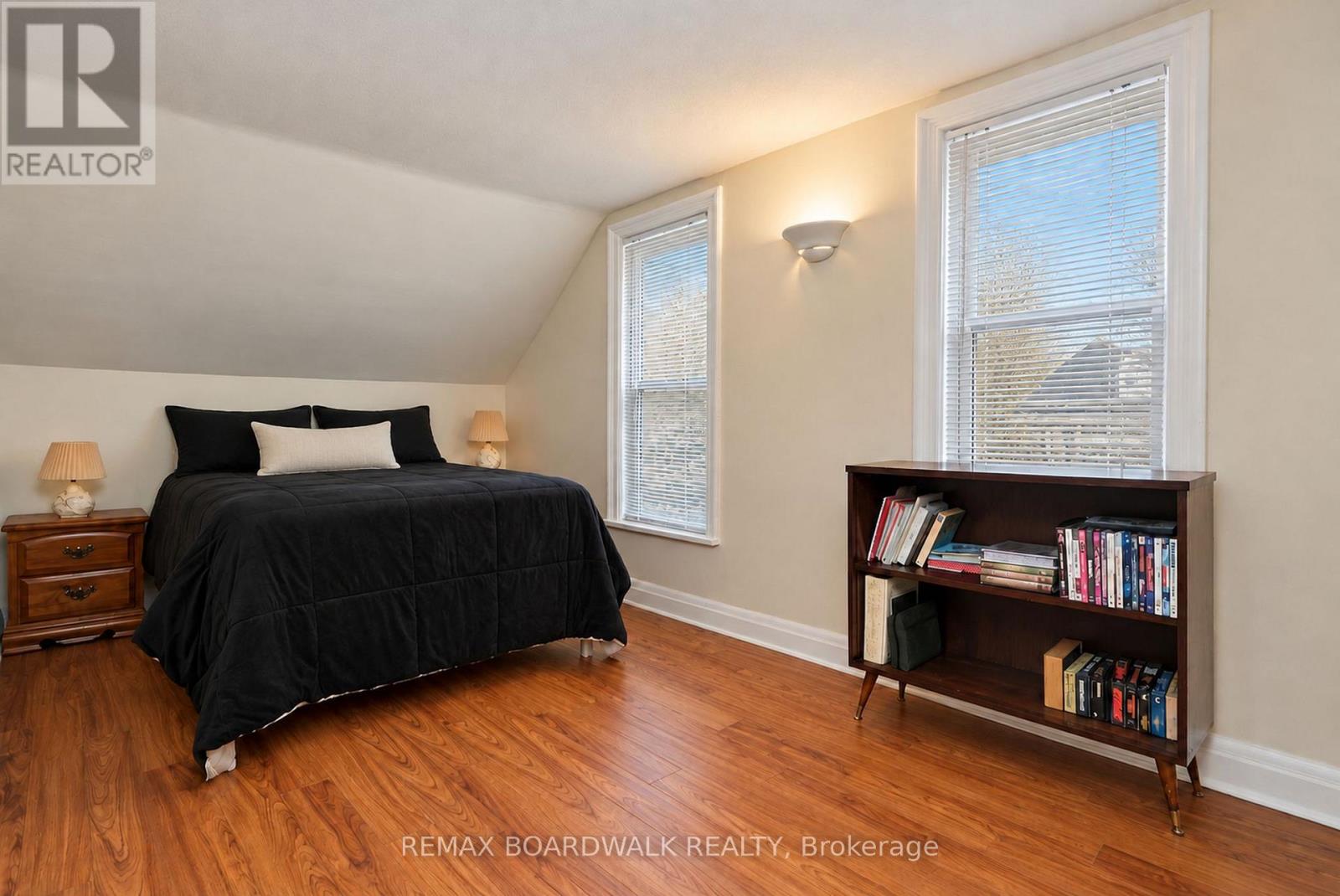 46 CAMERON STREET - 17
