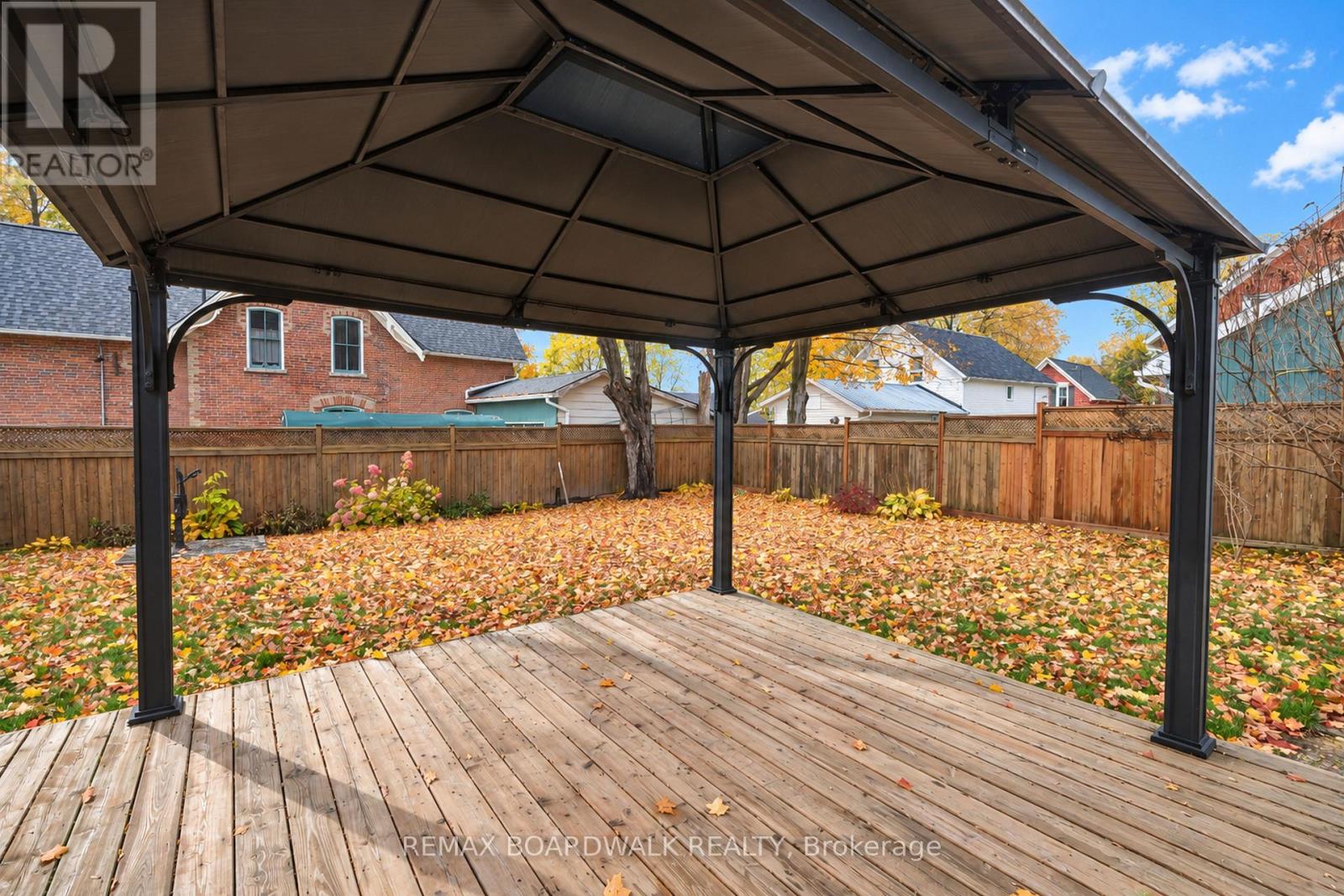 46 CAMERON STREET - 25