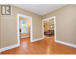 Foyer - 46 Cameron Street, Mississippi Mills, ON K0A1A0 Photo 9