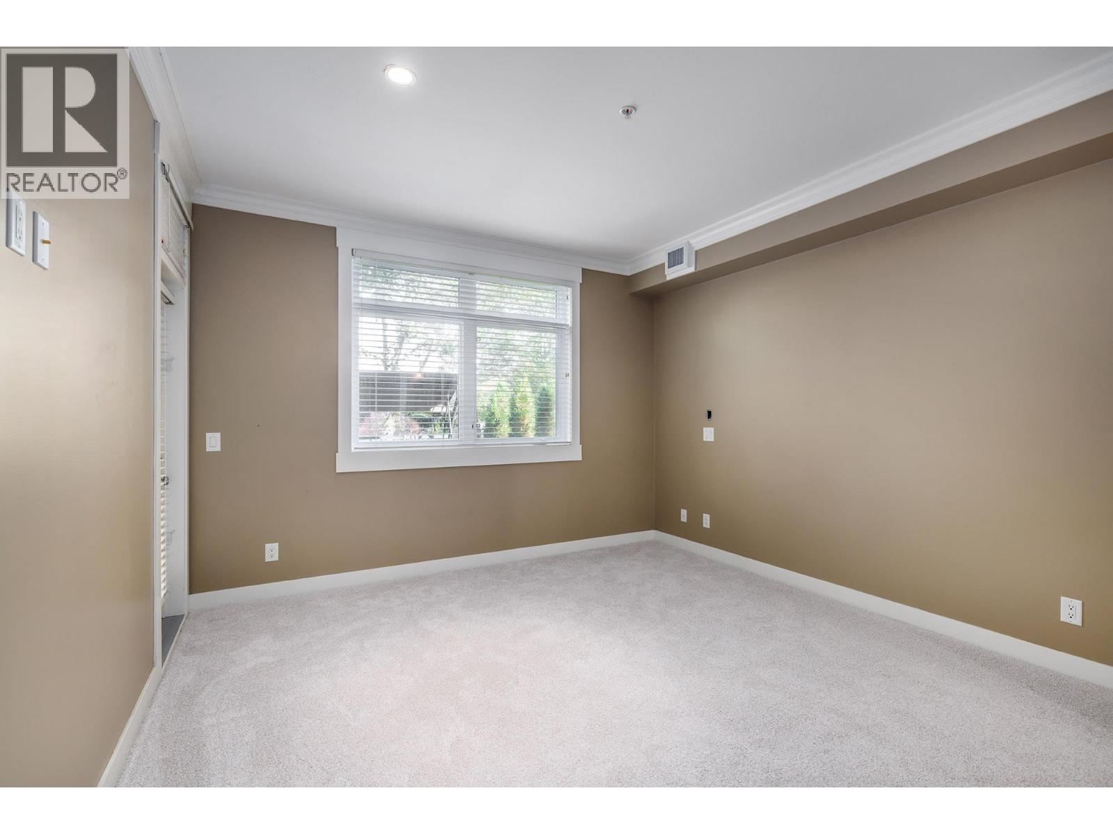 #103 2901 Abbott Street - 11
