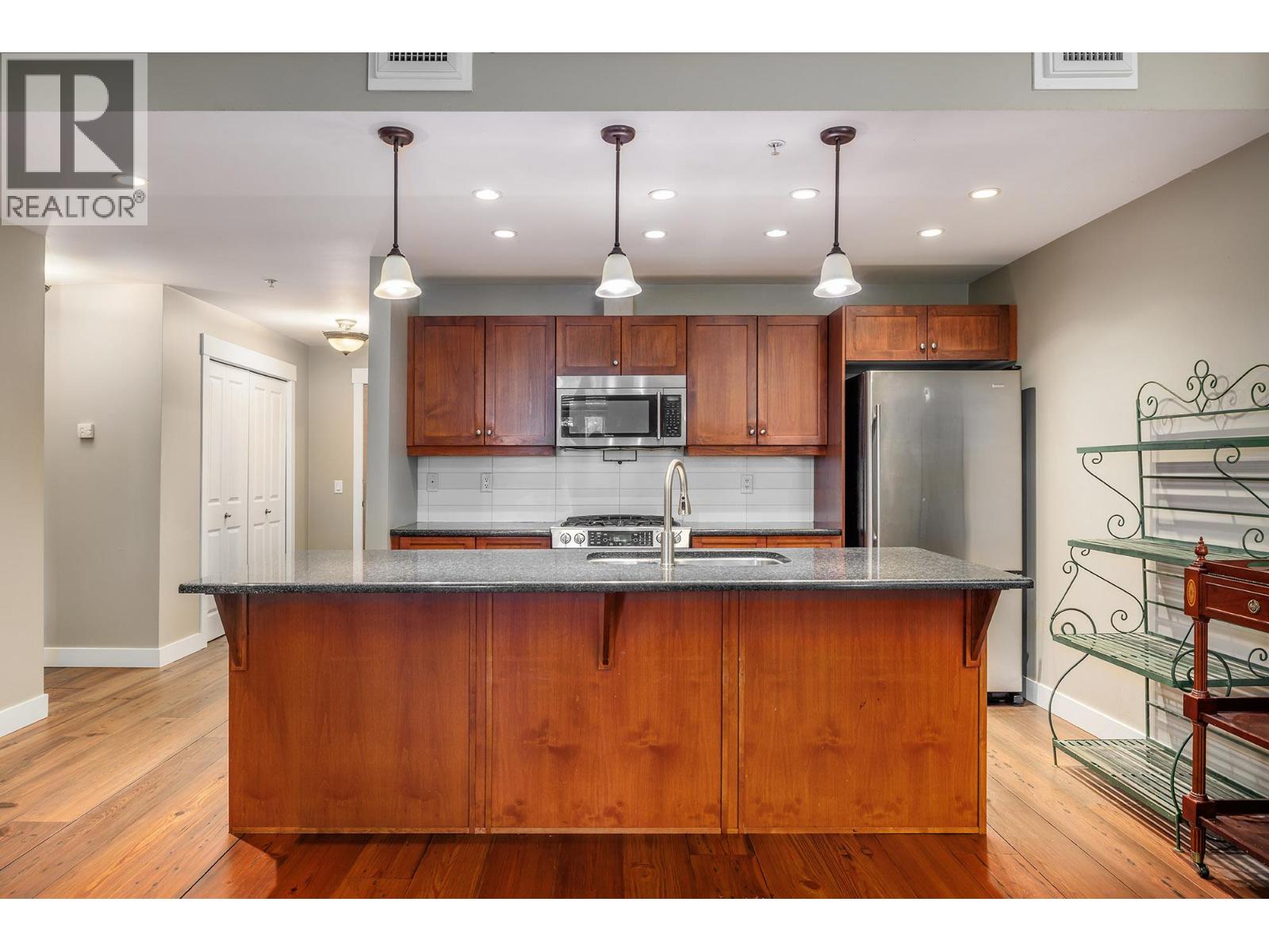 103 2901 Abbott Street, Kelowna