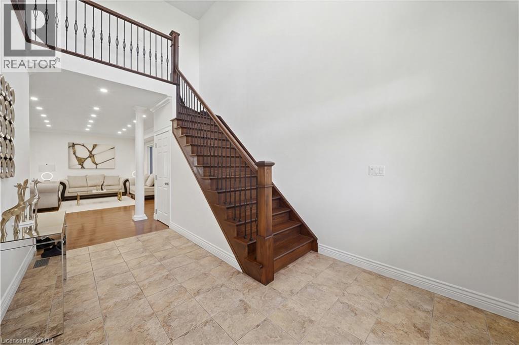 509 ST MORITZ Avenue, Waterloo — photo 11