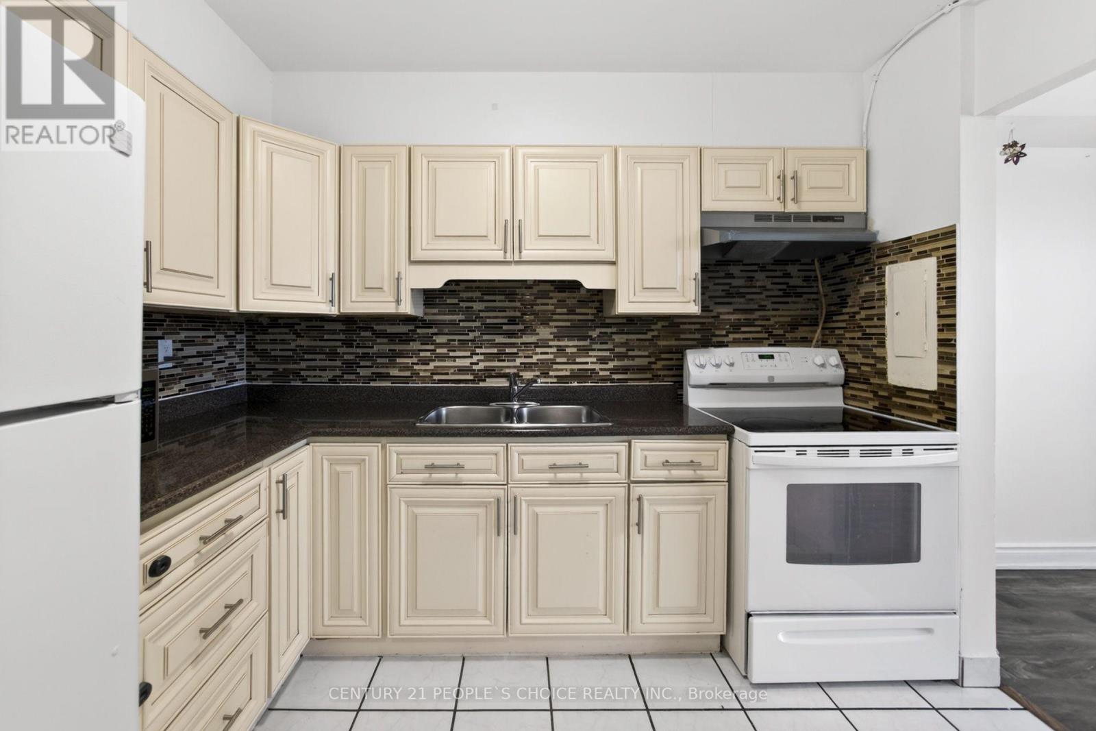 902- 3390 Weston Road, Toronto, ON photo 18