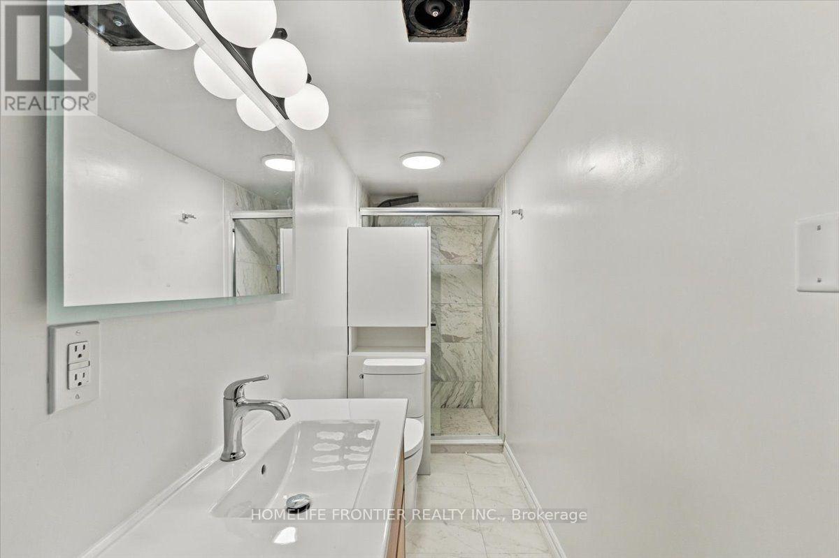 5 - 99 REGENT ROAD, Toronto (Downsview-Roding-CFB) — photo 7