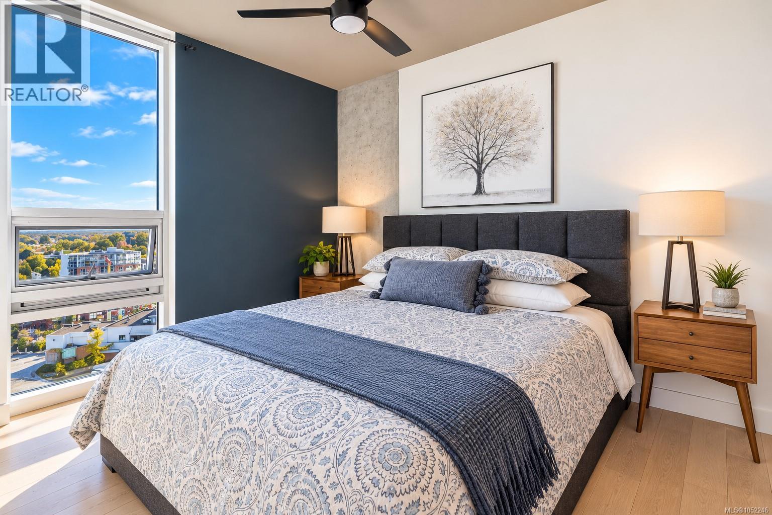 1413 989 Johnson Street, Victoria