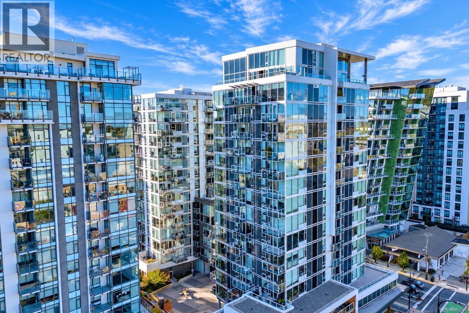 1413 989 Johnson Street, Victoria