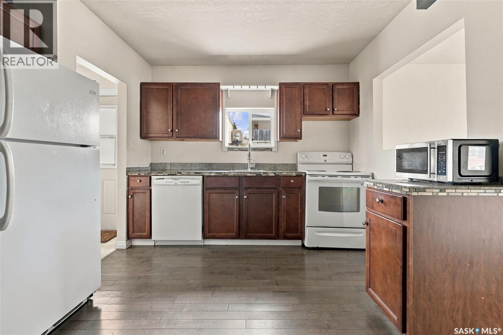 428 Home STREET W, Moose Jaw — photo 10