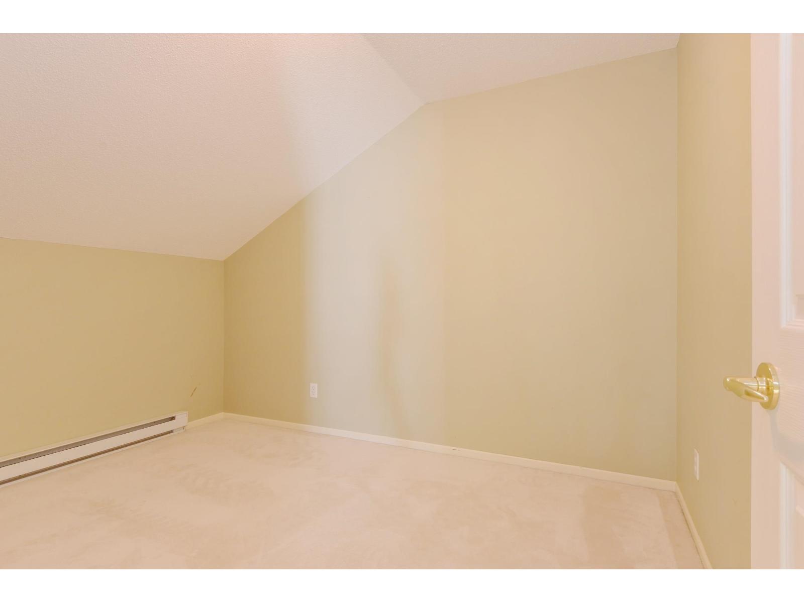 Photo of 49 6488 168 STREET 24