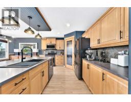 4pc Bathroom - 670 Chaparral Drive Se, Calgary, AB T2X3V6 Photo 9