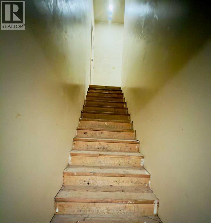 4911 and 4913 50 Street, Rocky Mountain House — photo 8