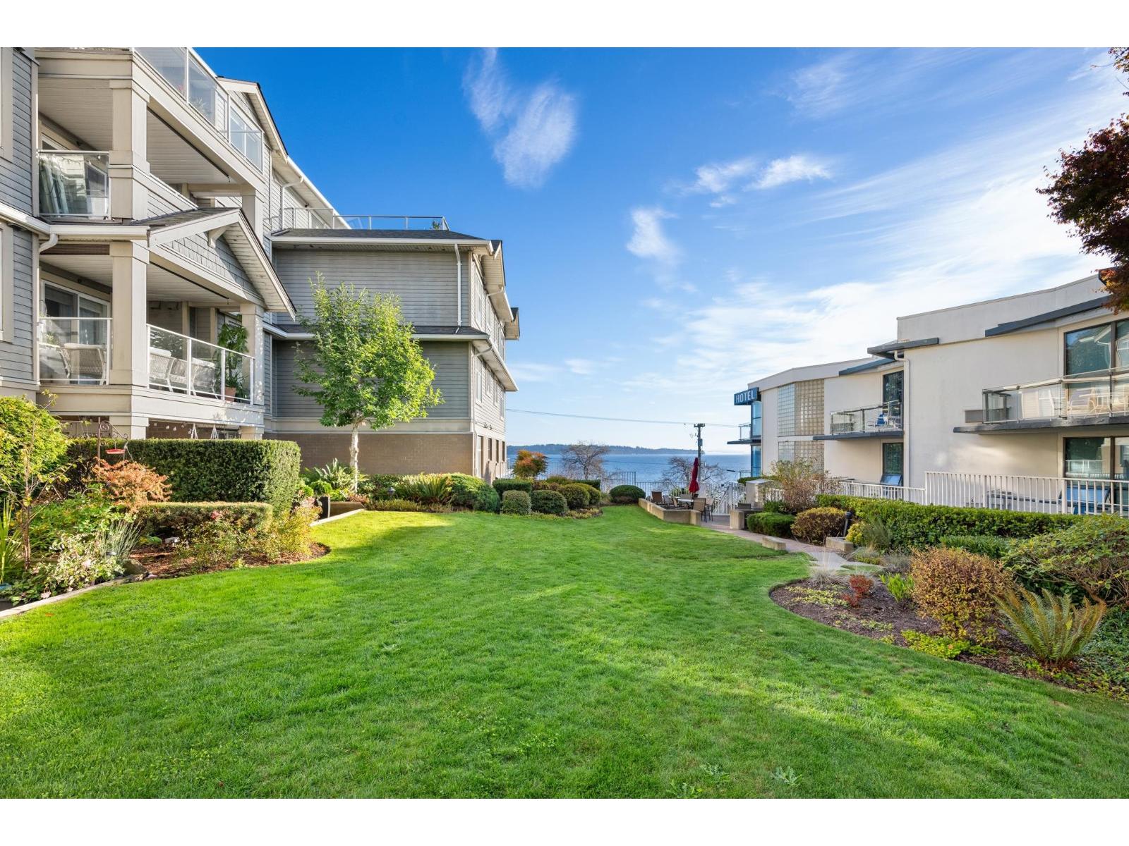 203 15621 MARINE DRIVE, White Rock - Image 1