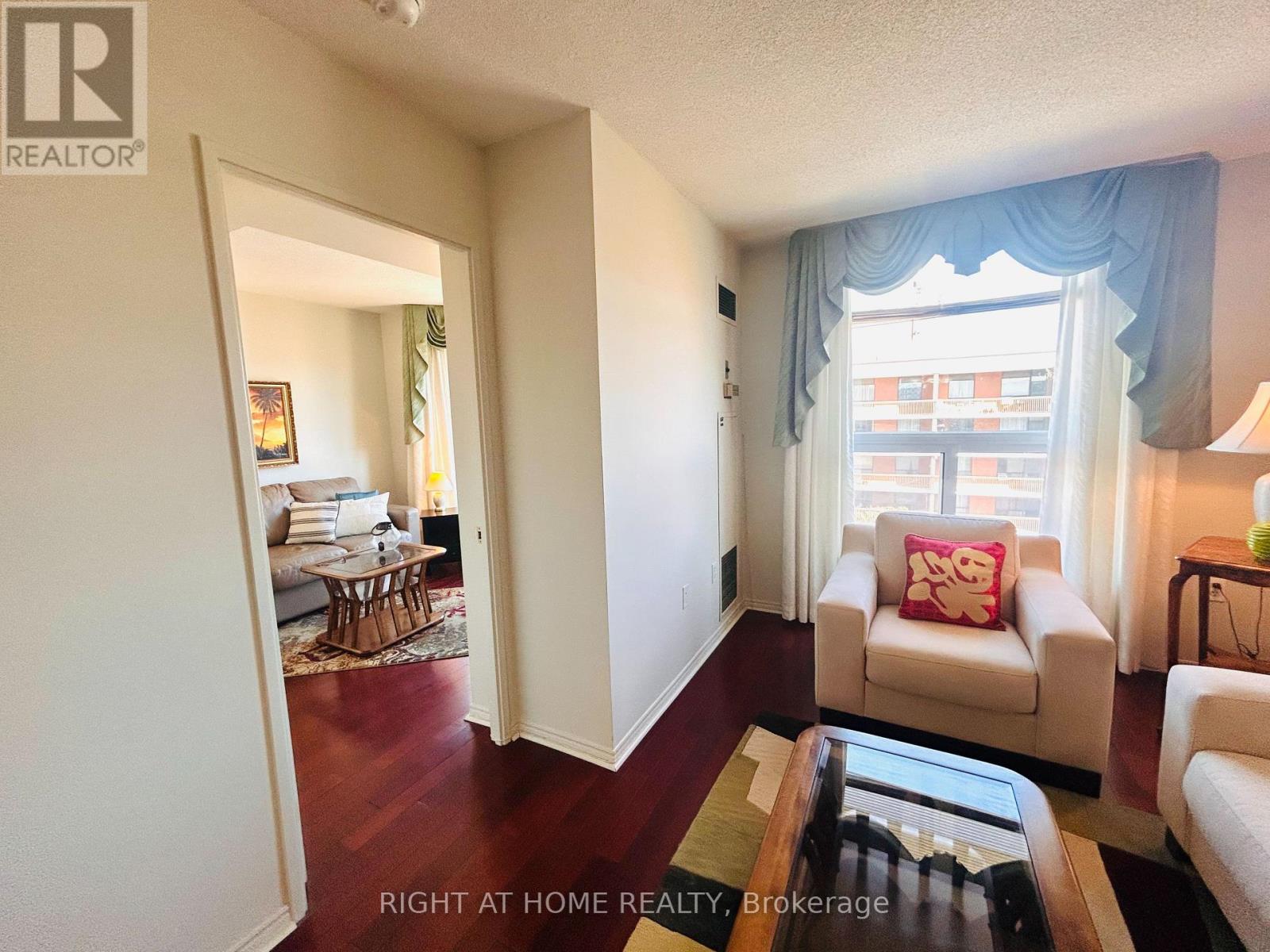 1009 - 11 THORNCLIFFE PK DRIVE, Toronto (Thorncliffe Park) — photo 5