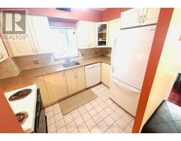 1009 - 11 Thorncliffe Pk Drive, Toronto, ON M4H1P3 Photo 8