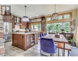 Family room - 11201 Lake Ridge Road, Scugog, ON L9L1V7 Photo 9
