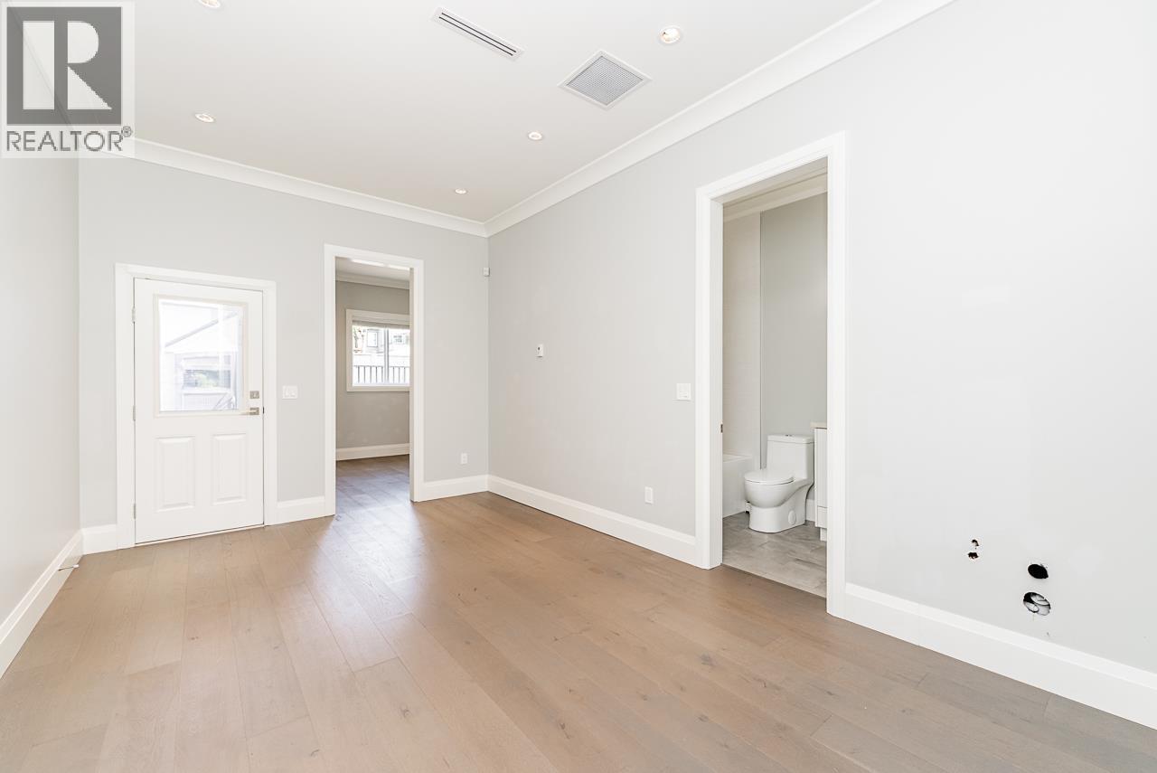 Photo of 6585 HALIFAX STREET 17