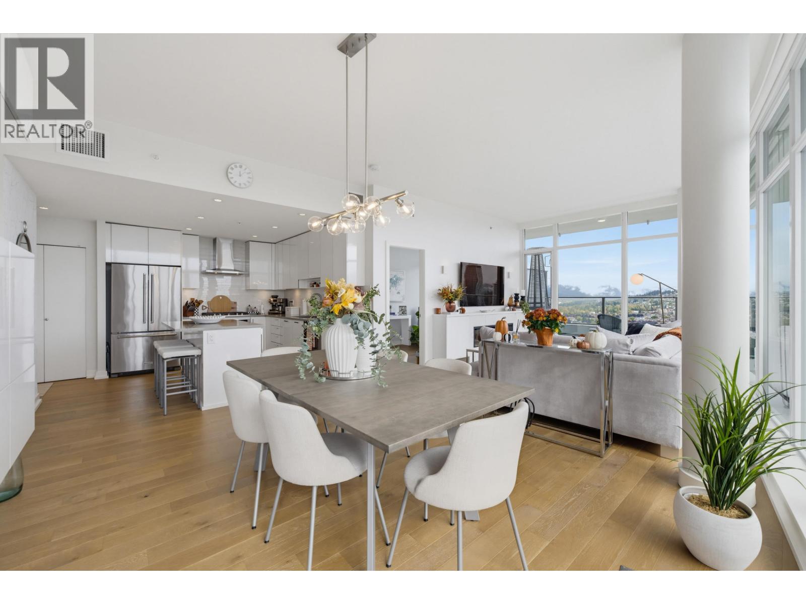 Photo of 4206 1788 GILMORE AVENUE 18