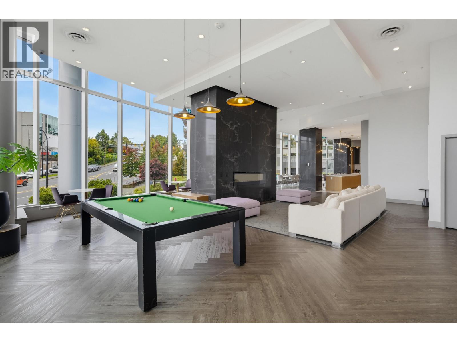 Photo of 4206 1788 GILMORE AVENUE 29