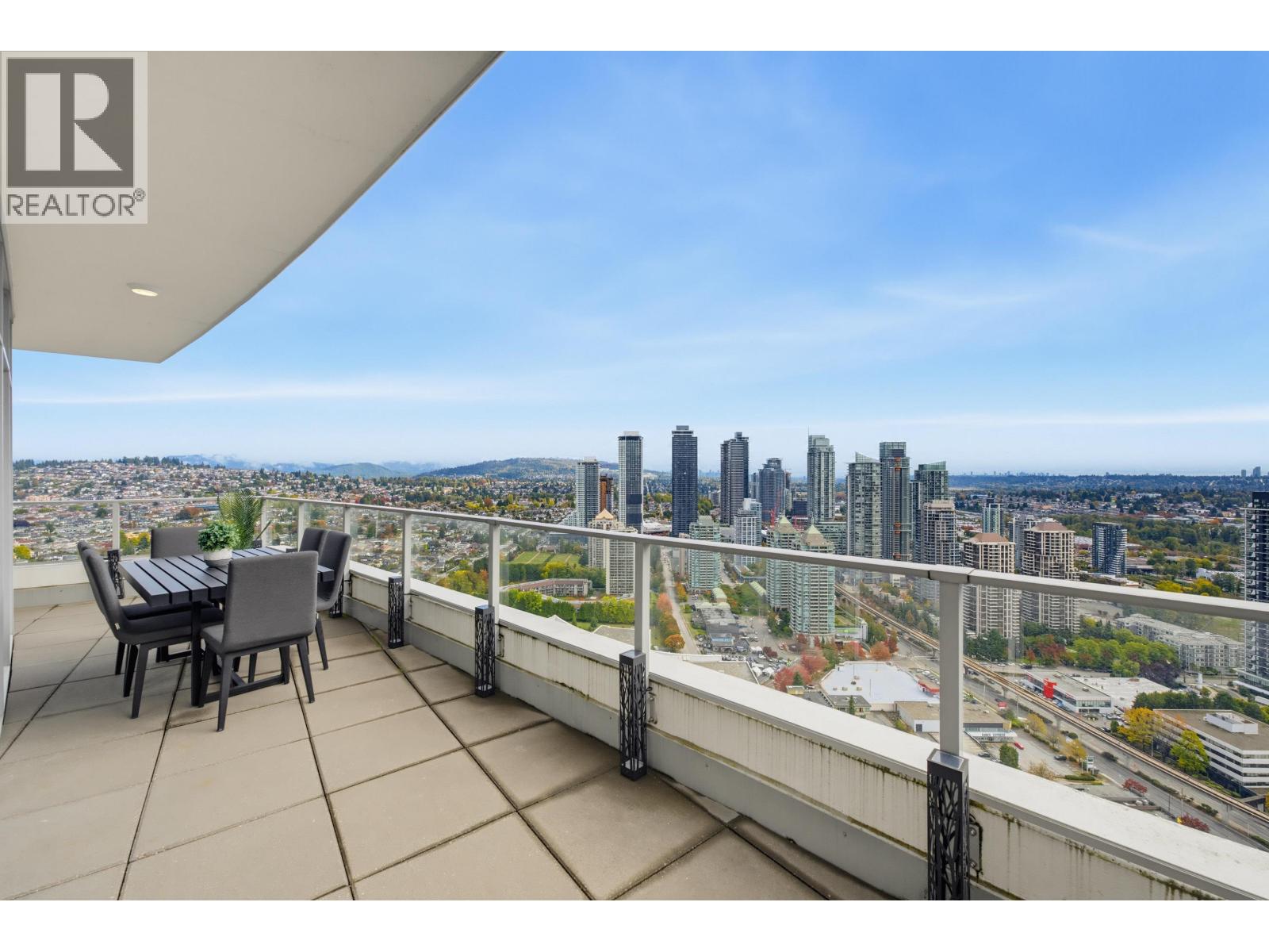 Photo of 4206 1788 GILMORE AVENUE 6