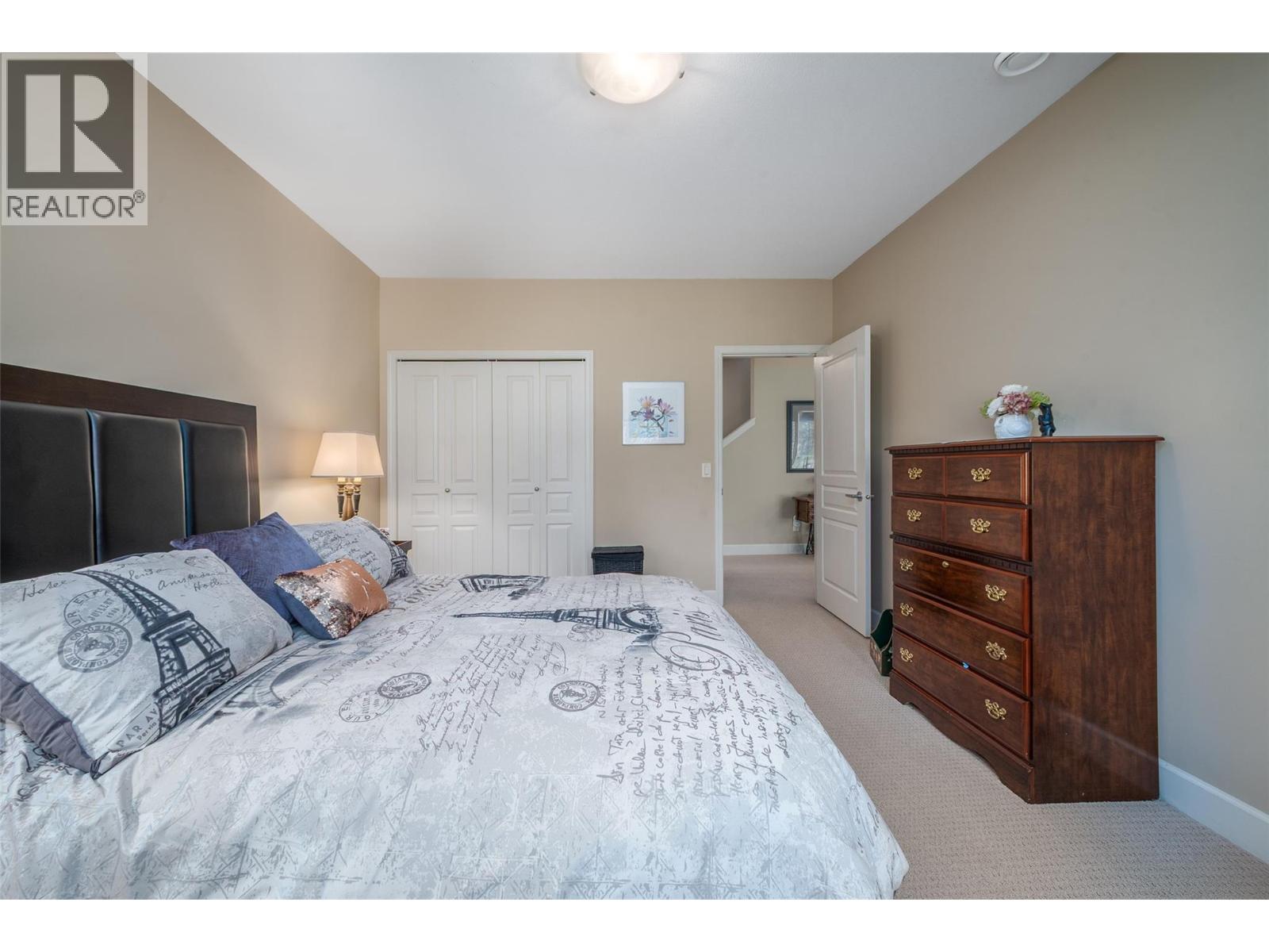 3452 Camelback Drive, Kelowna