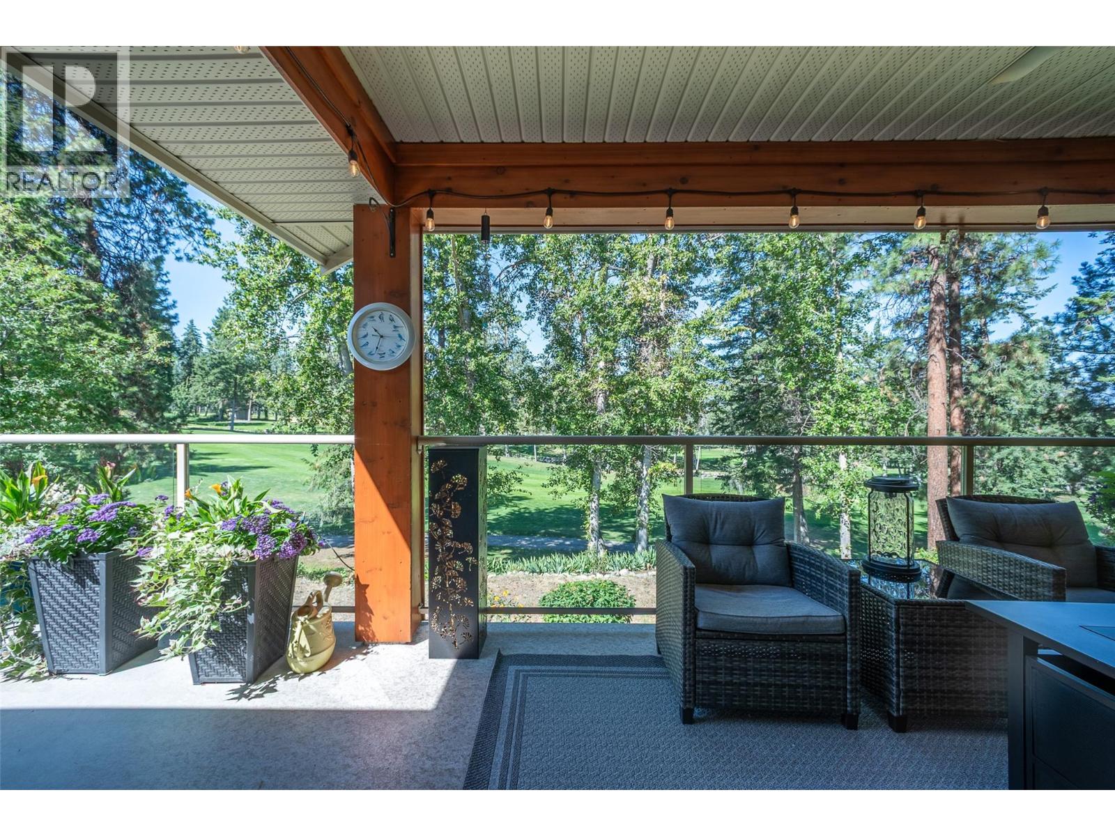 3452 Camelback Drive, Kelowna