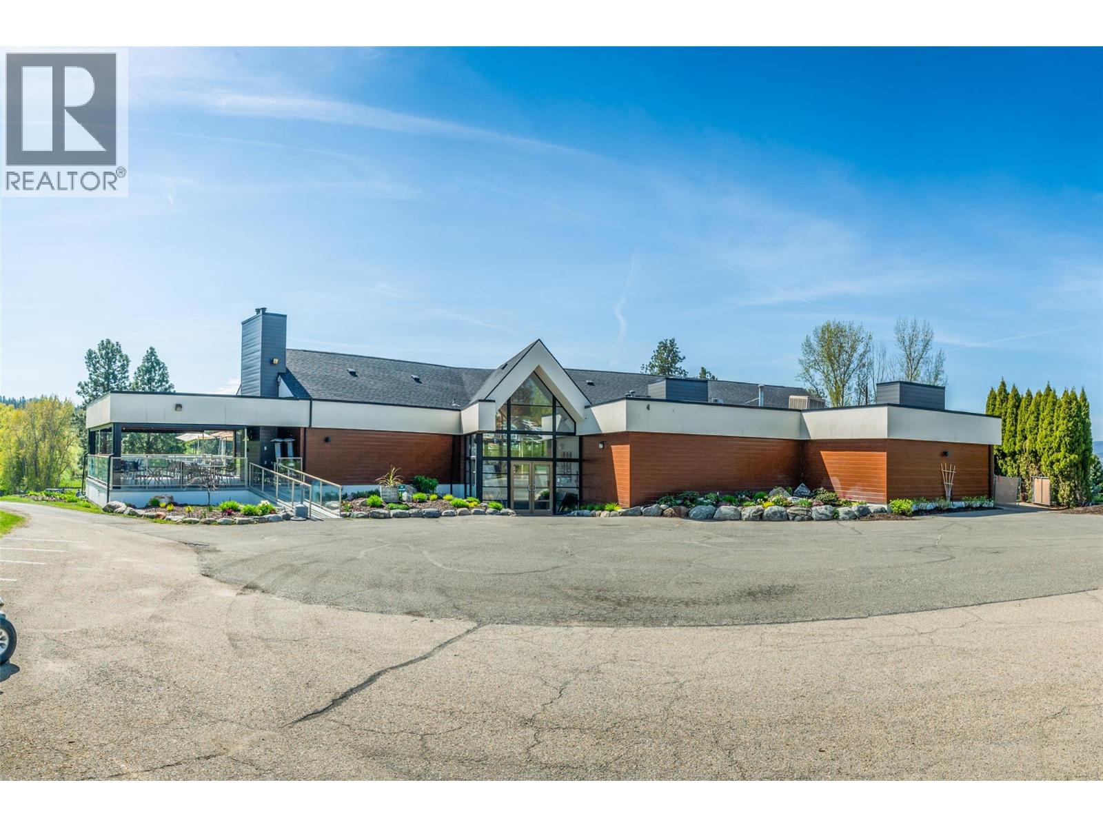 3452 Camelback Drive, Kelowna
