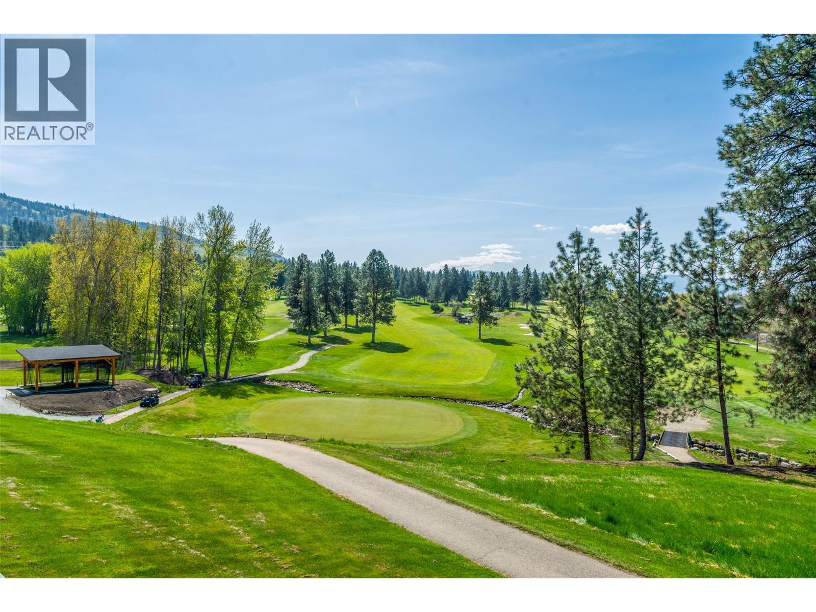 3452 Camelback Drive, Kelowna