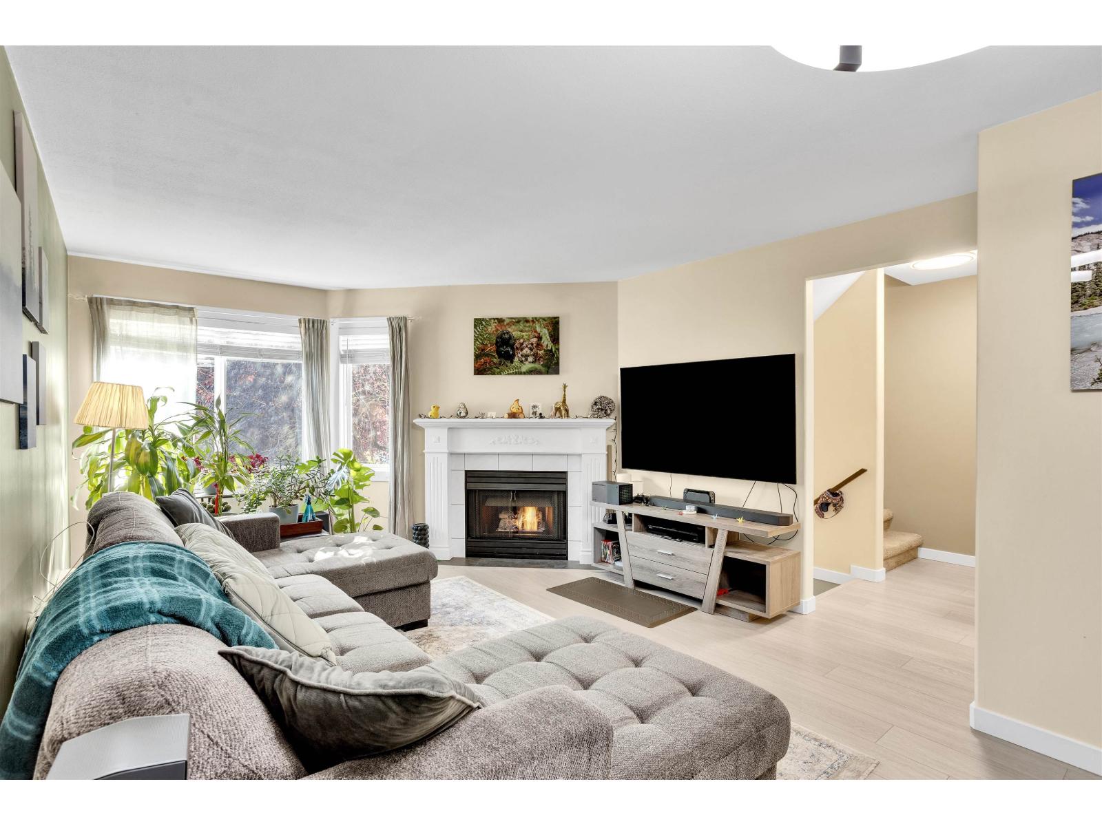 10 46375 CESSNA DRIVE, Chilliwack Proper South — photo 2