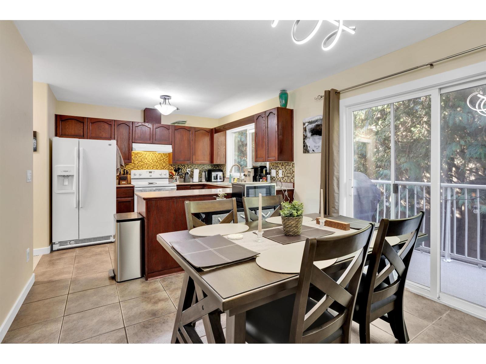 Photo of 10 46375 CESSNA DRIVE, Chilliwack Proper South 8