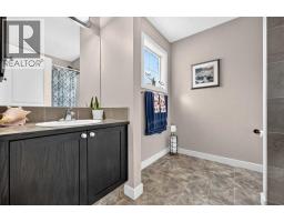 74 Heritage Landing, Cochrane, AB T4C0E3 Photo 35