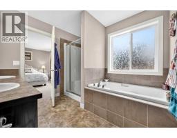 74 Heritage Landing, Cochrane, AB T4C0E3 Photo 30