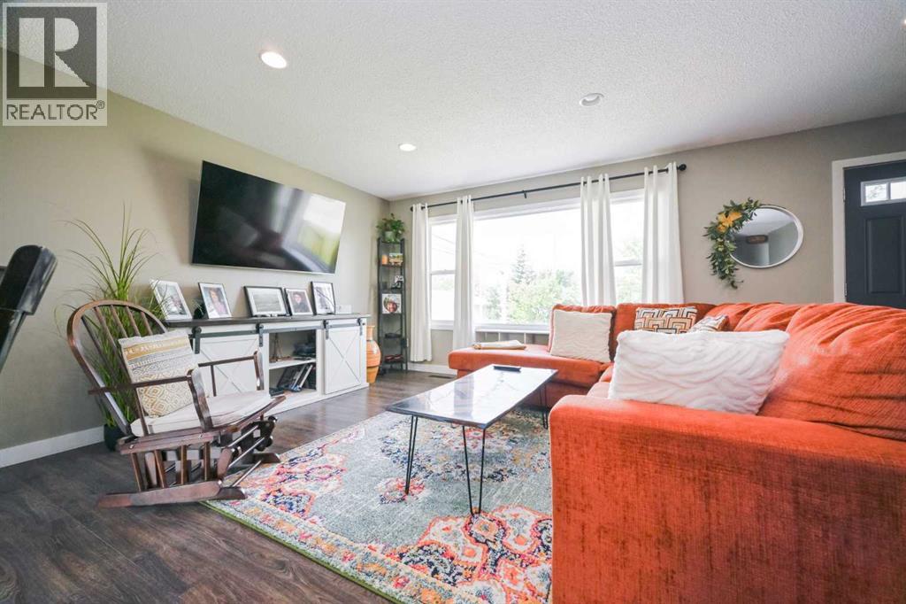 Property photograph 3 for MLS A2348931