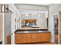 2802 West Bench Drive, Penticton, BC V2A8Z8 Photo 38
