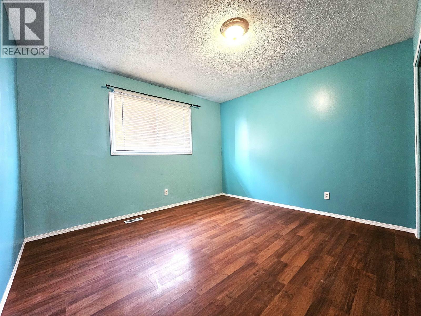 1401 FRASER CRESCENT - 5