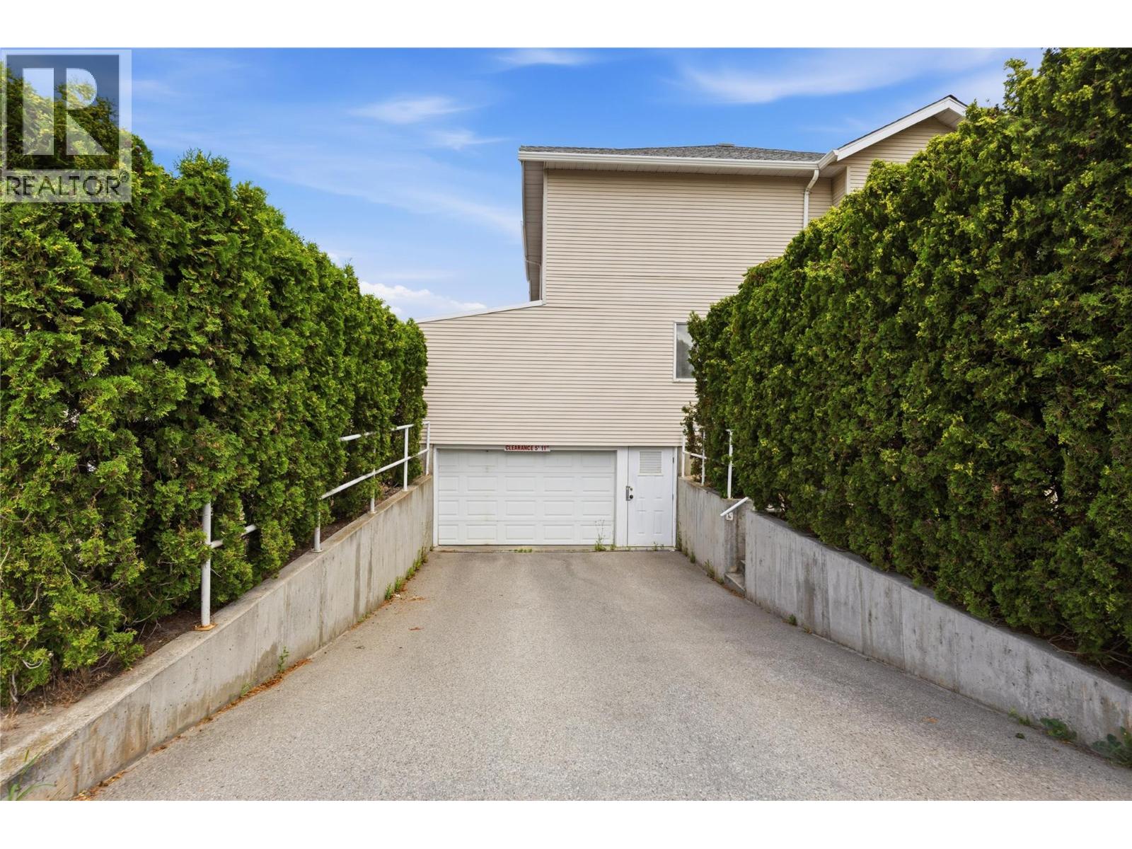 #101 99 CALGARY Avenue - 26