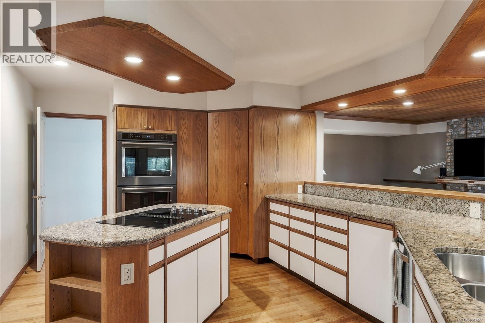 11027 Greenpark Dr - 12
