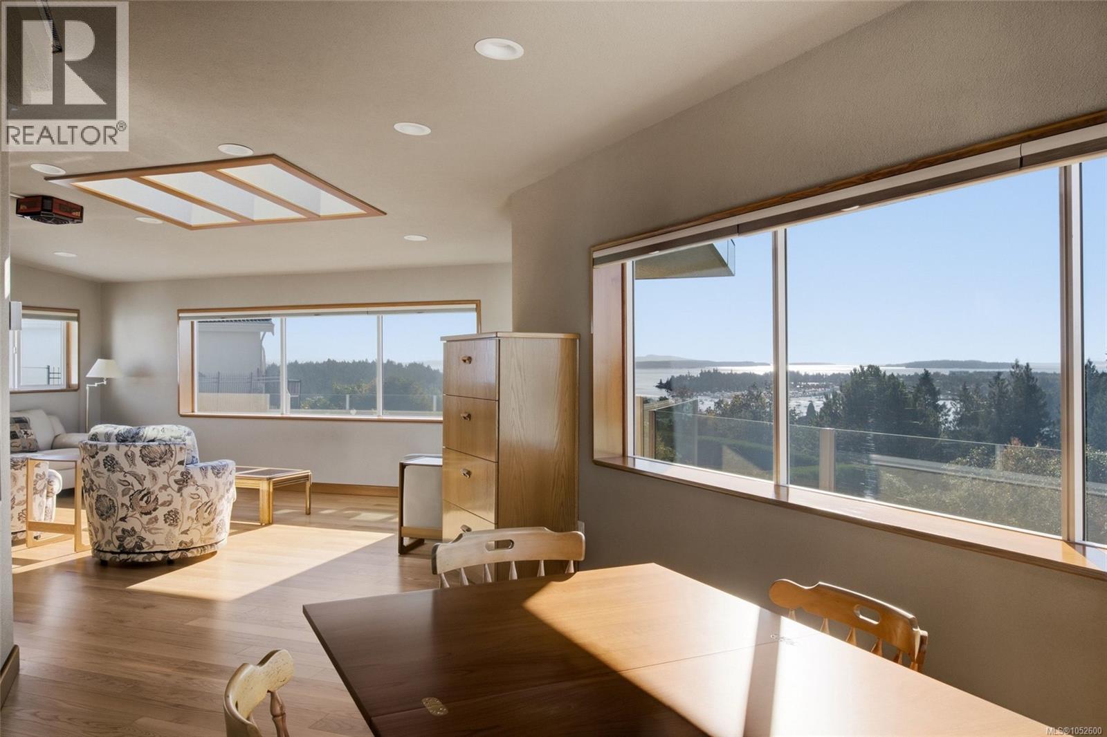  11027 Greenpark Drive, North Saanich