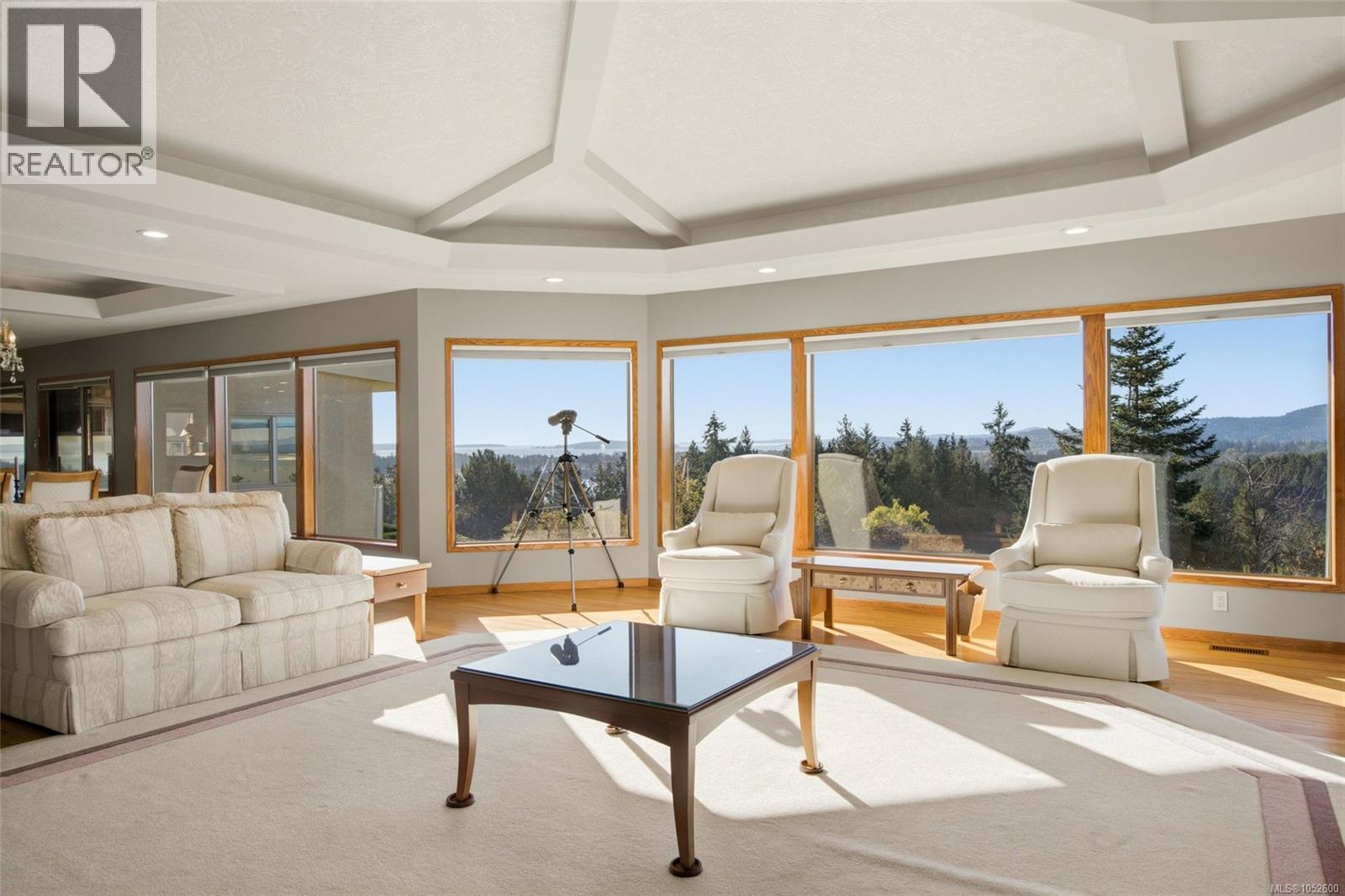  11027 Greenpark Drive, North Saanich