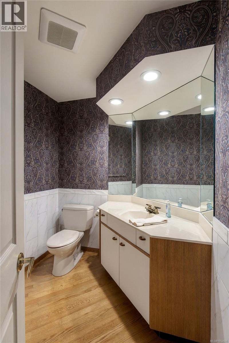 11027 Greenpark Dr - 26