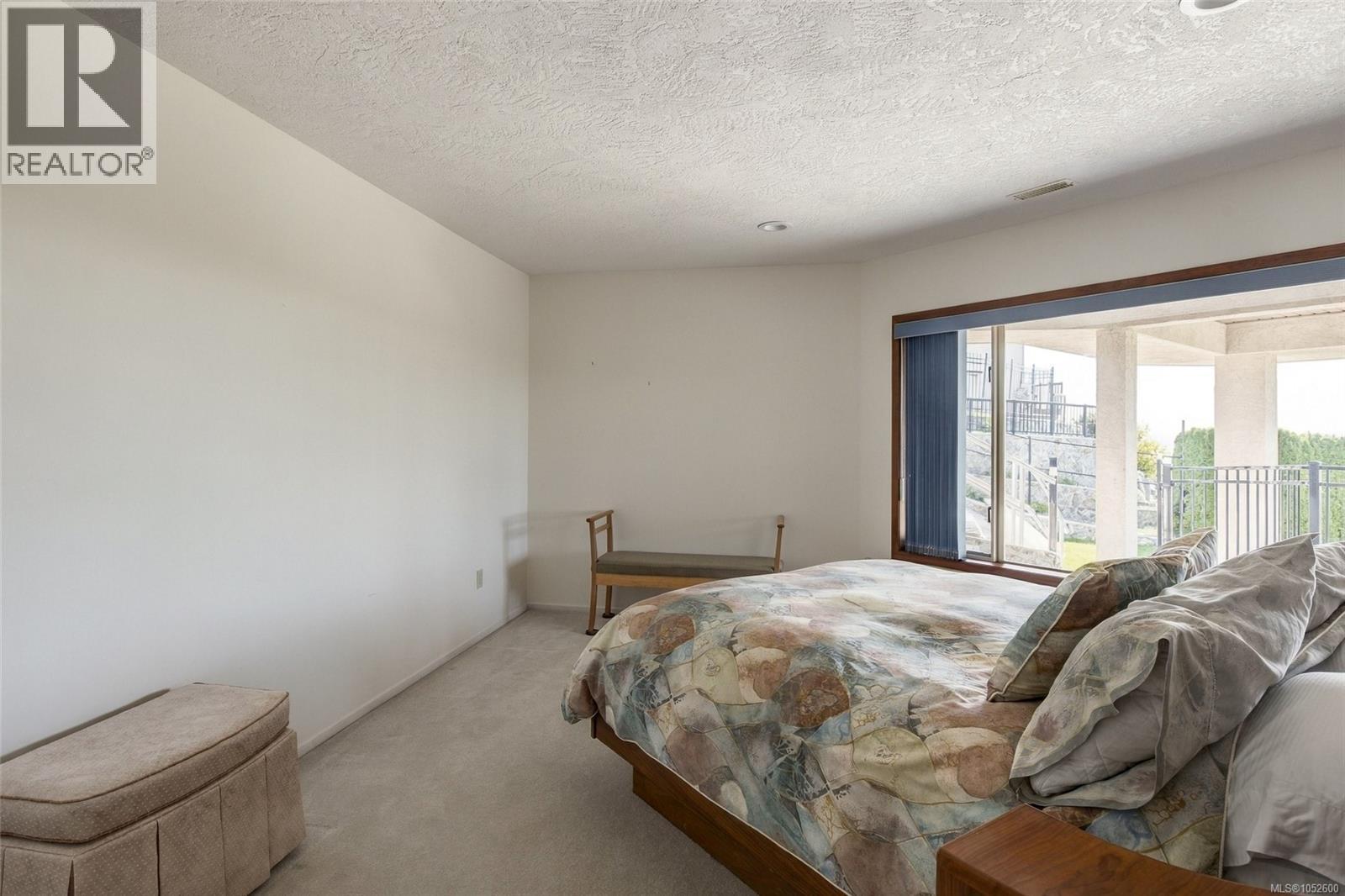  11027 Greenpark Drive, North Saanich