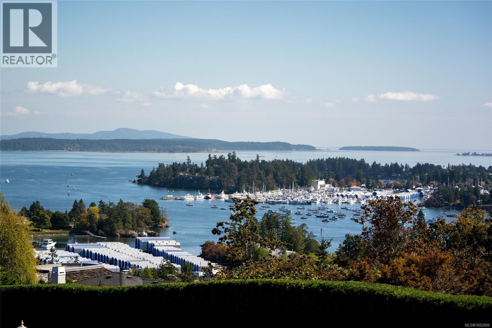  11027 Greenpark Drive, North Saanich