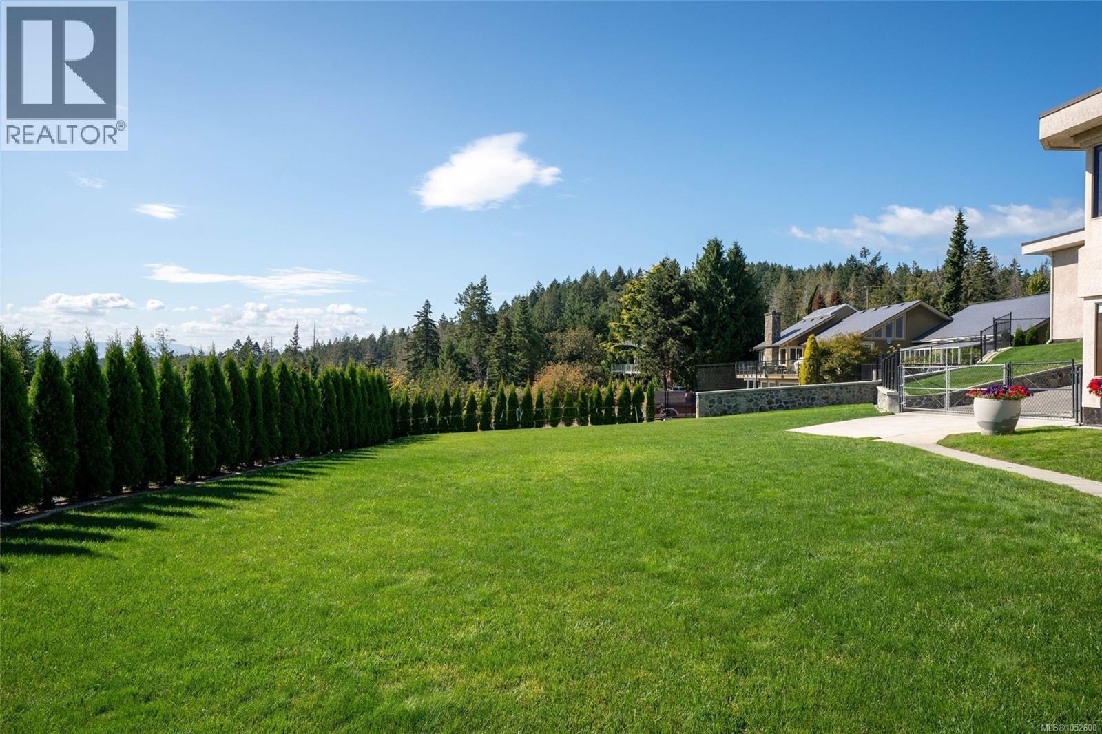  11027 Greenpark Drive, North Saanich