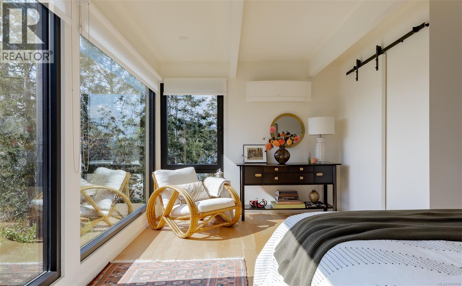  8074 McPhail Road, Central Saanich