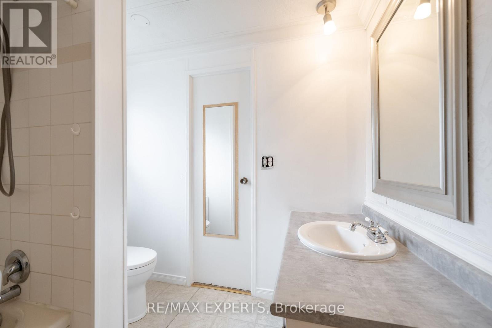 77 LINDEN LANE - 14