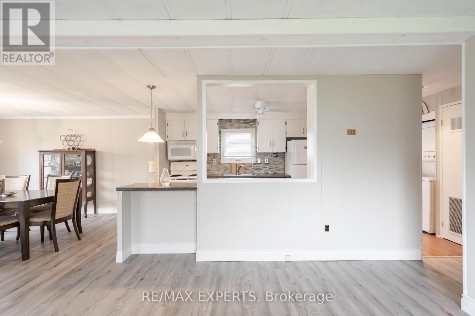 77 LINDEN LANE - 26